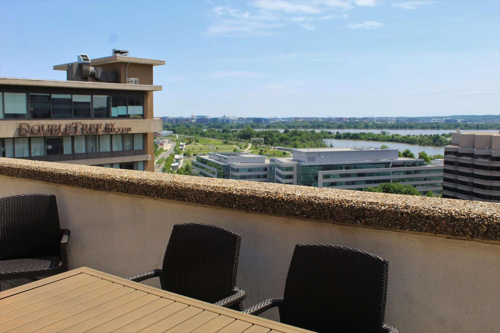 Doubletree By Hilton Washington Dc - Crystal City Arlington Extérieur photo